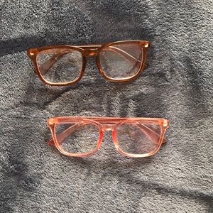 2 pairs of blue light glasses!